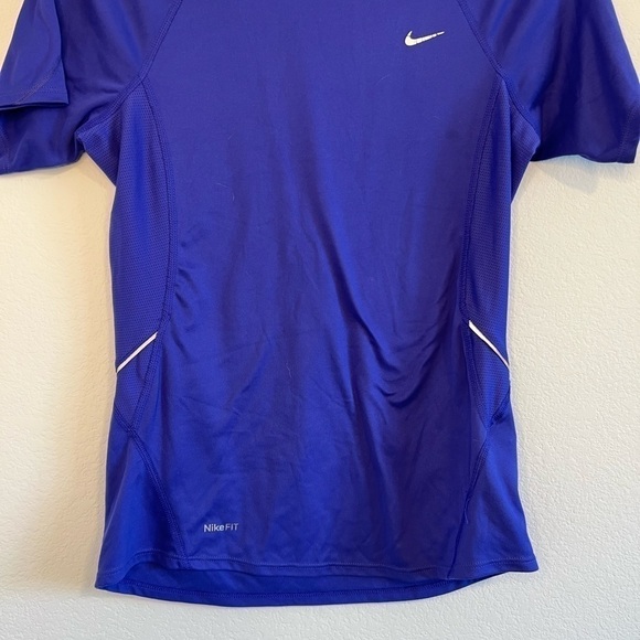 Nike Women’s Purple Dri Fit Tee Size Small - Picture 3 of 10